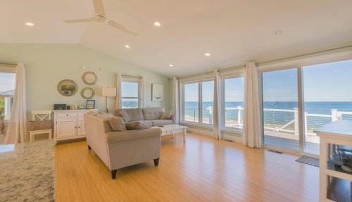 Oceanfront Property with AC in Scorton Shores in East Sandwich