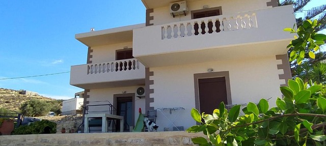 Odisseas Apartment in Kalamaki