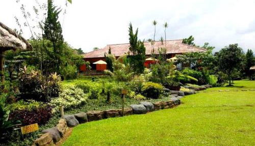 Paddessa Maison in Ciherangsating