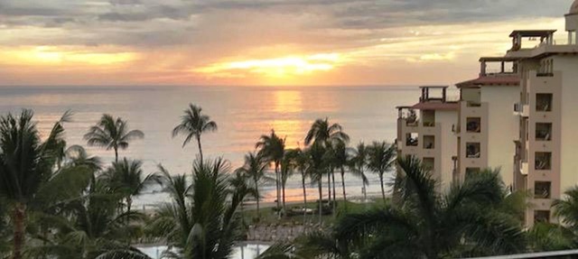 Panoramic 6th Fl. BradAndJoeyRentals Huge balcony BBQ - Villa La Estancia in Puerto Vallarta