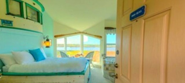 Panoramic views, 2-person soaking tub, Fireplace 2nd Floor in Moss Landing