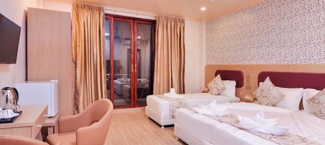 Paradise peak -family budget in Maafushi