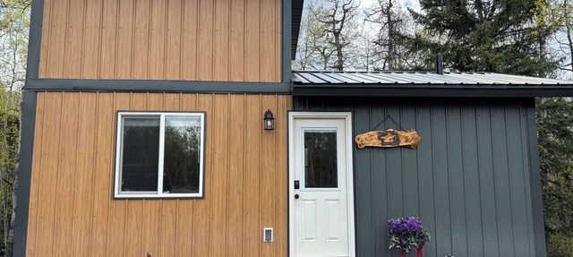 Payne Lake Wilderness Huts - Trout Creek in Mountain View