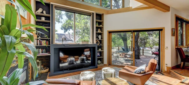 Pearl st, A/C, Fireplace, Views and Decks- Winner in Boulder