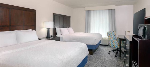 Pensacola Bay 2 Queen Studio w/Breakfast, Gym & Pool in Gulf Breeze