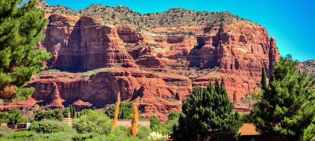 Perfect Sedona Vacation! 2 Spacious Units w/Kitchens, Pool, BBQ, Parking in Sedona