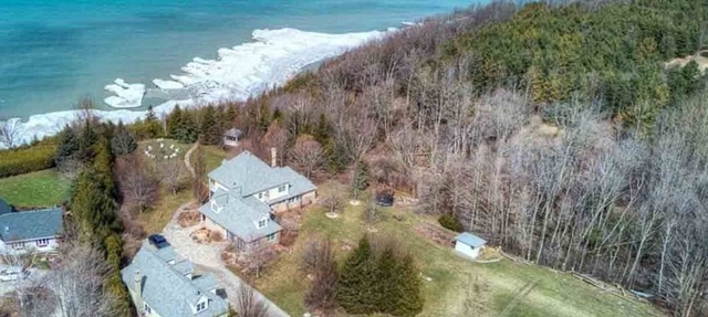 Port Albert Lake Estate - Luxury 5Br Lake Huron Waterfront Cottage in Goderich
