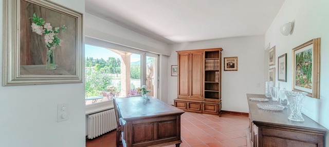 Prestigious villa with swimming pool in Magliaso (La Pergola) in Magliaso