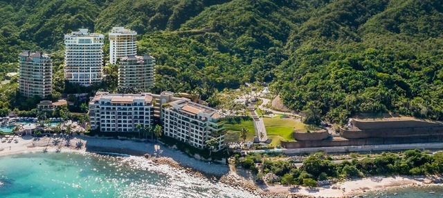 Price decrease! Puerto Vallarta, Garza Blanca, 5-star Resort, 1-bedroom unit, in Puerto Vallarta