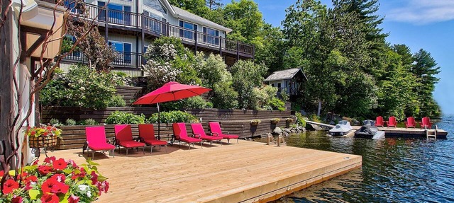 Priceless views at this 6 bed, 5 bath Cottage + 1 bed Bunkie in Rosseau
