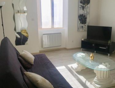 Proche de Walibi,Appartement 4 personnes tout confort au calme in Corbelin