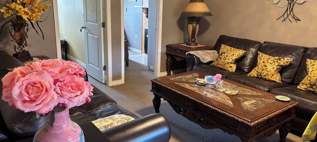 Quiet cozy room no stairs in a peaceful house, safe community, full kitchen in Langley Township