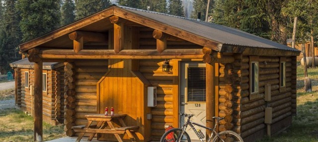 Rare Find for 6! Great Wooden Cottage, Free Parking, Pet-Friendly in Moran