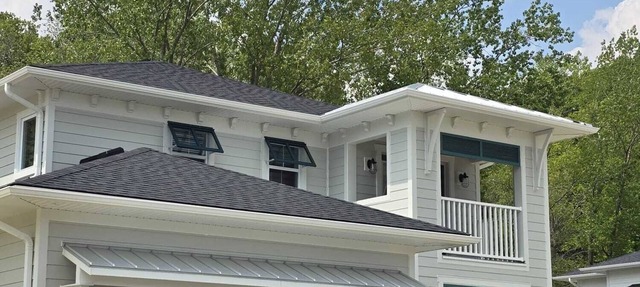 Relax house a few minutes from Port Stanley beach, with hot tub and game room in Port Stanley