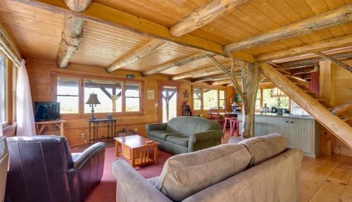 Remote Escape: Vermont Cabin w/Mountaintop Views! in Sharon
