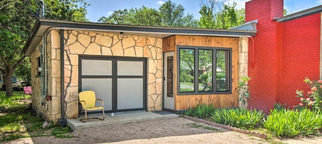 Retro Updated Blanco Abode - Steps to Main Street! in Blanco