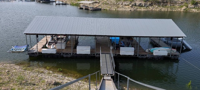 Right on Lake Travis - Dock for Boating, Paddleboard and Swimming, Cowboy Pool, Lake Views in Lakeway