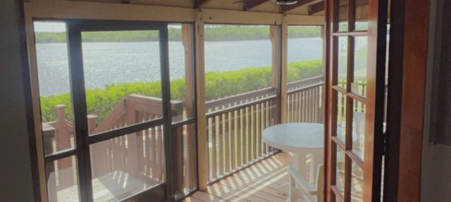 River Wilderness Waterfront Cabins in Everglades City