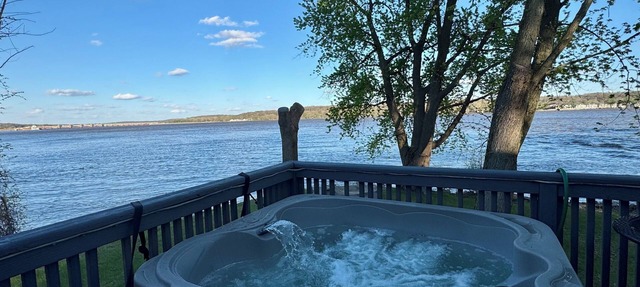 Riverfront Home with Hot Tub, Fire Pit & Scenic Views in Bettendorf