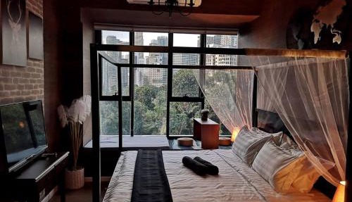 Romantic Log Cabin 2 - Heart of KL, near KLCC/KL Tower in Kuala Lumpur