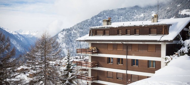 Royal 6, centrally located. Close to shops and restaurants in Verbier