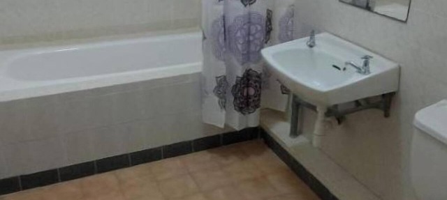 Royal Gardens Muthatari - Embu : Standard Double Room with Two Double Beds in Embu