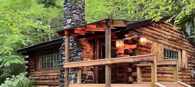 Rustic Log Cabin #7 - “Streamside” in Lisbon