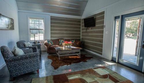 Saddle Creek Cabins in Roznov
