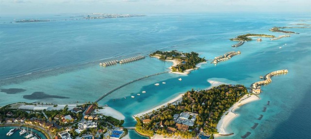 SAii Lagoon Maldives, Curio Collection By Hilton in Malé