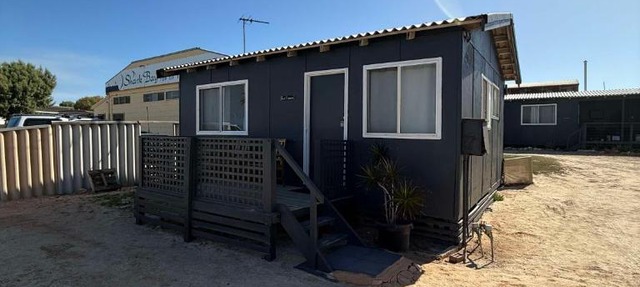 Shark Bay Cottages in Denham