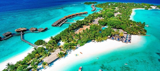 Sheraton Maldives Full Moon Resort & Spa in Malé