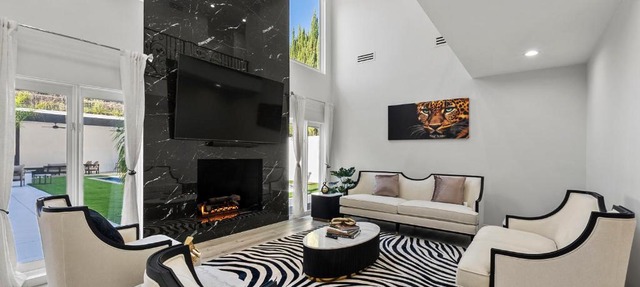 Sleek 7BR Exquisite Estate Resort Pool, Sauna, Spa 6500 SQF in Woodland Hills