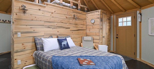 Snowy Range Yurt Cabins - Green Yurt in Centennial
