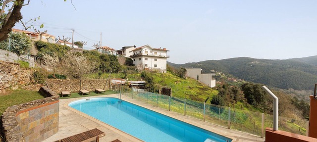 Solar Sebolido, Douro Valley – Exclusive Historic Manor with Pool and River Views in Sebolido