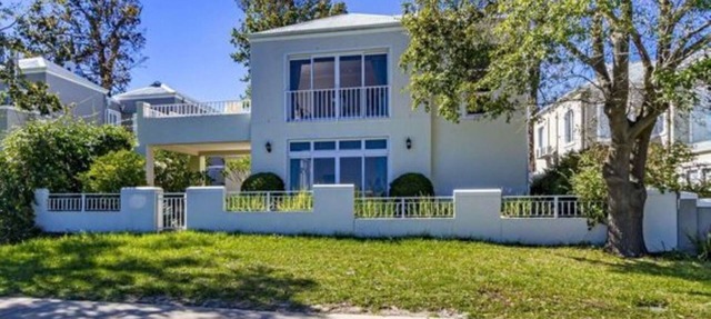 Spacious golf villa on Erinvale Golf Estate, Somerset West in Cape Town