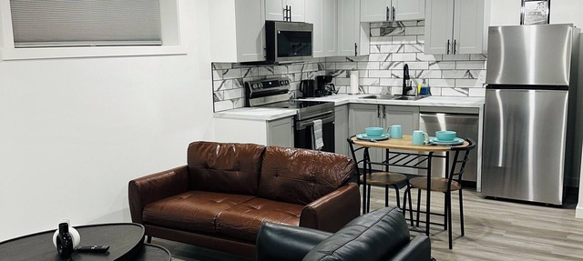 Spacious guest suite in Regina, Canada in Regina