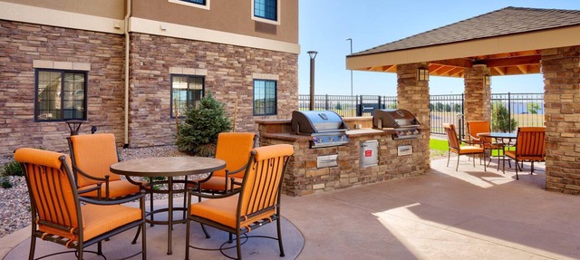 Spacious Suite with FREE Breakfast + Wi-Fi | Great for Business! in Cheyenne