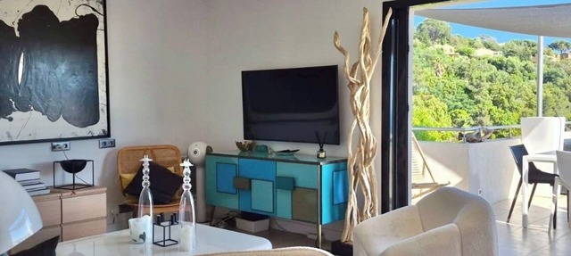 Splendid sea view villa, quiet heated pool near St-Tropez, beaches. in La Croix-Valmer