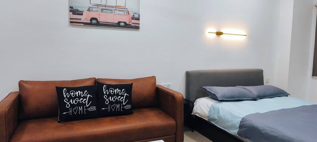 SS15 Courtyard Sunway Studio Google TV Netflix 100m to LRT in Subang Jaya