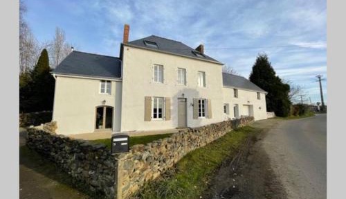 Studio indépendant 2 pers - Châtillon sur Colmont la petite gare in Châtillon-sur-Colmont