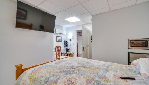 Studio Near Ocoee River & Waterfalls in Etowah