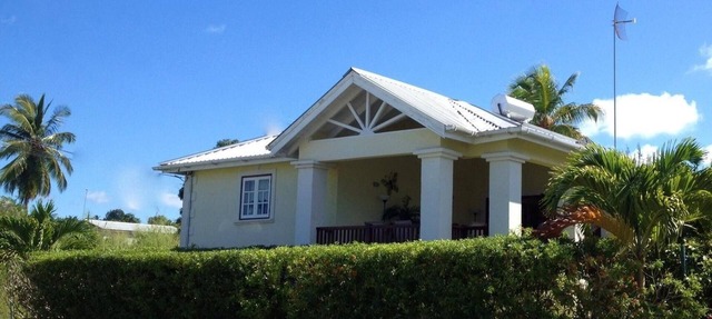 Stunning detached property near Sandy Lane on beautiful West Coast of Barbados in Paynes Bay