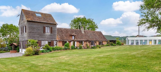 Stunning home in Grandmesnil in Grandmesnil