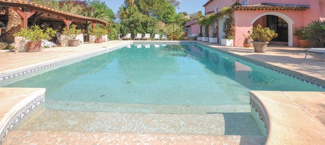 Stunning home in Plascassier in Plascassier