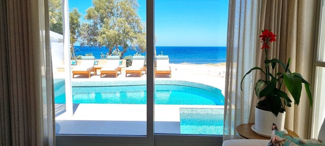Stunning Seafront Santorini Villa | Villa Aether | 2 Bedrooms in Santorini