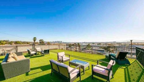 Stunning Views, Rooftop Vista, Pool & Spa in San Diego