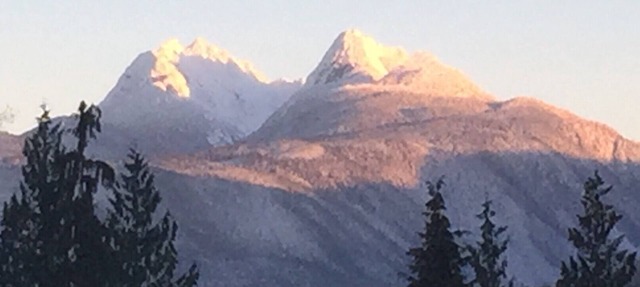 Suite with a view of the Golden Ears Mountains in Maple Ridge