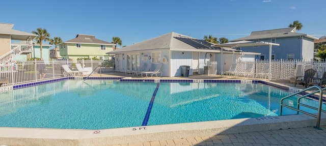 Surf Crest 36 -3 Bed, 2 Bath Pet Friendly Beachside cottage with community pool in St. Augustine Beach