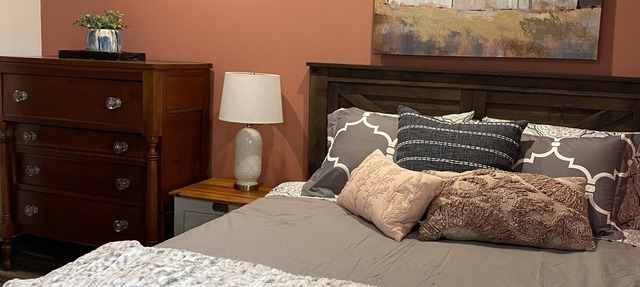 Sycamore Acres 306 Comfortable 1 bedroom suite with full kitchen and living area in Lewistown