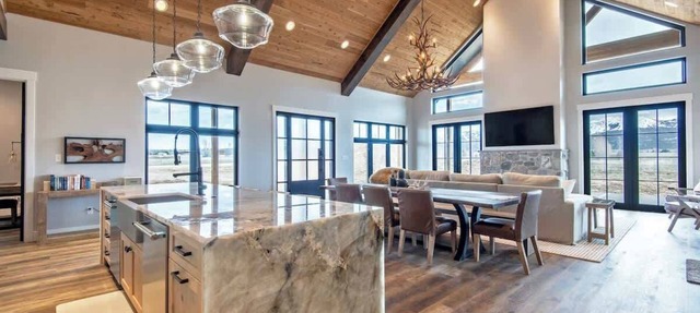 Teton Homestead: Grande Dom Private Estate in Tetonia
